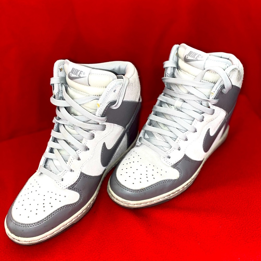 Wmns Dunk Sky Hi Essential